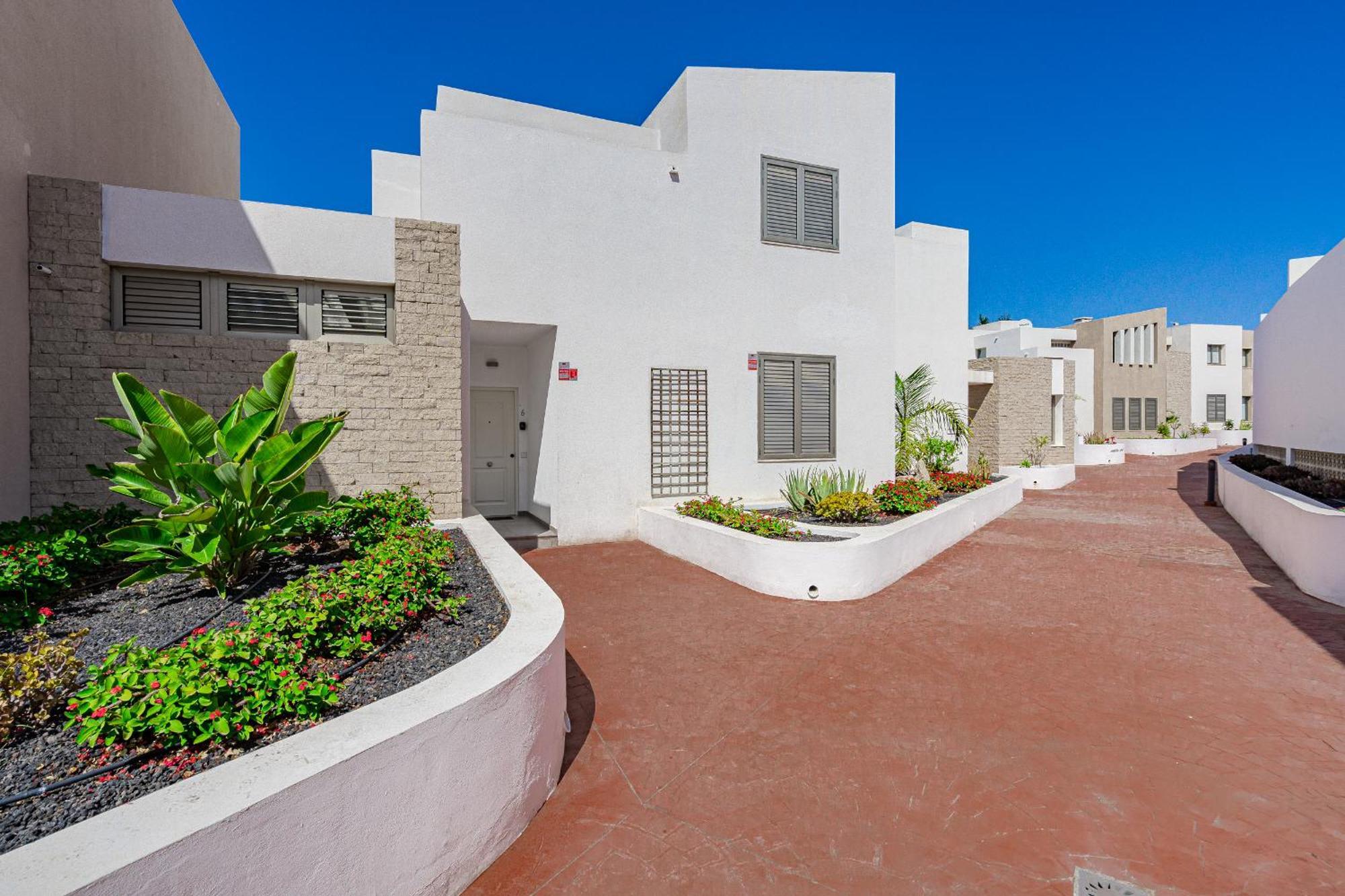 Villa Elisabetta, Luxury Villa With Heated Pool Ocean View In Adeje, Tenerife アデヘ エクステリア 写真